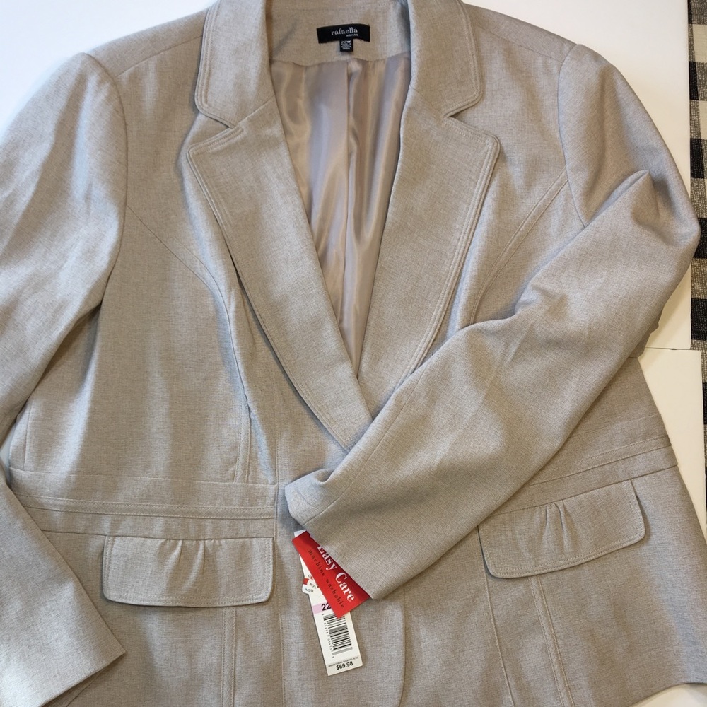 Rafaella Plus Size Blazer, 22W New With Tags Tan